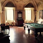Castello Di Coazzolo Bed & Breakfast 4*