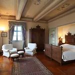 Castello Di Coazzolo Bed & Breakfast