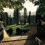 Castello Di Coazzolo 4*