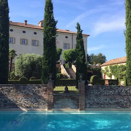 Castello Di Coazzolo نيف