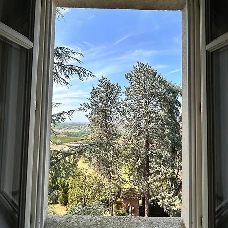 فندق مبيت وإفطار Castello Di Coazzolo 4*