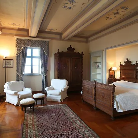 Castello Di Coazzolo Couette-café