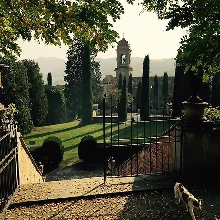 Castello Di Coazzolo 4*