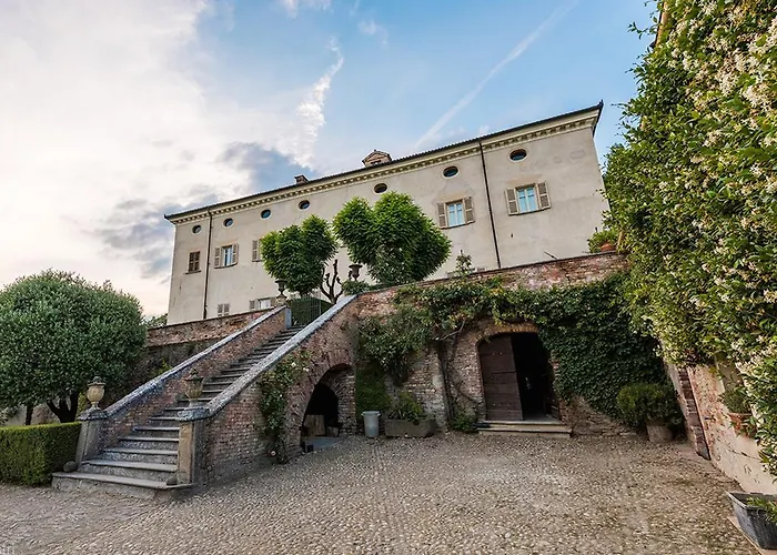 Castello Di Coazzolo